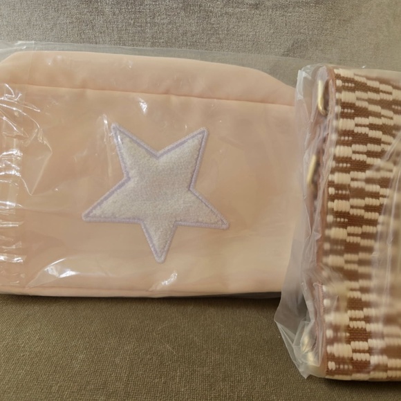 Bloc bag  in ivory w/ white star & adjustable crossbody or shoulder  strap NEW - Picture 15 of 16